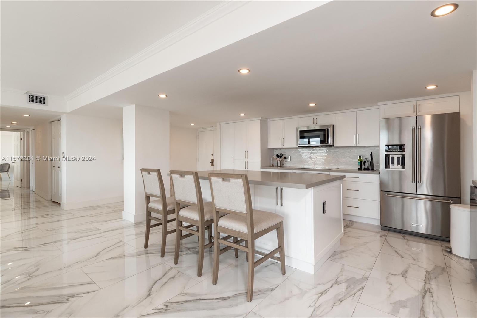 1450 Brickell Bay Dr # 1707