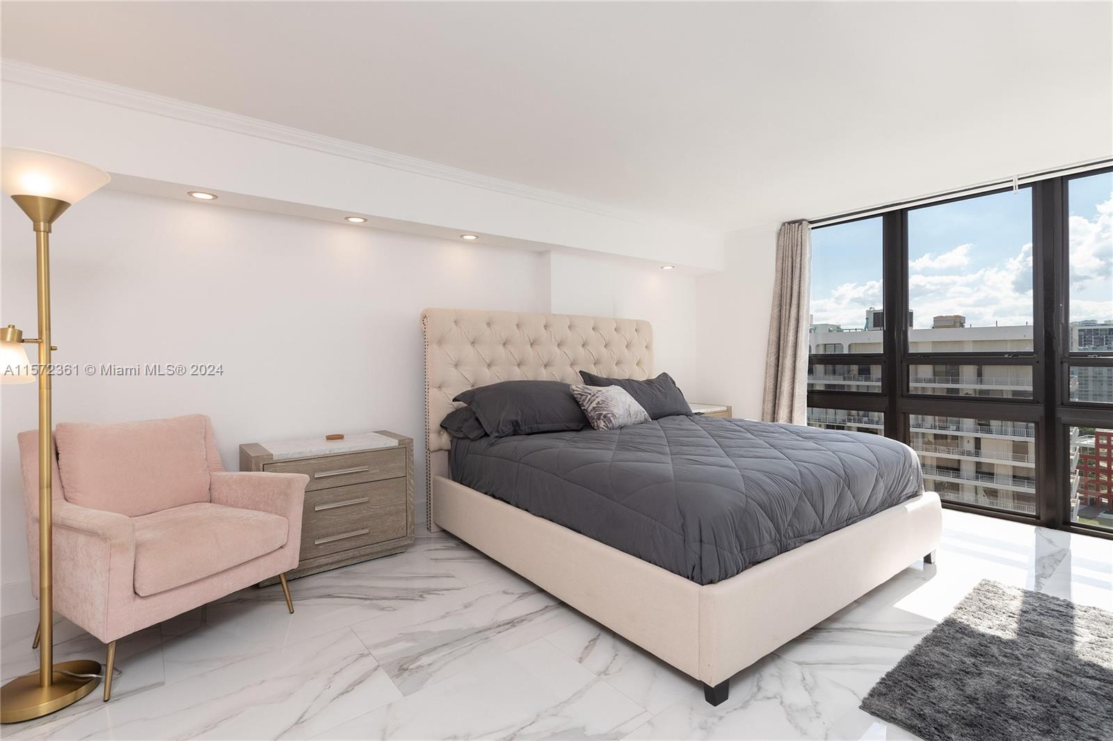 1450 Brickell Bay Dr # 1707