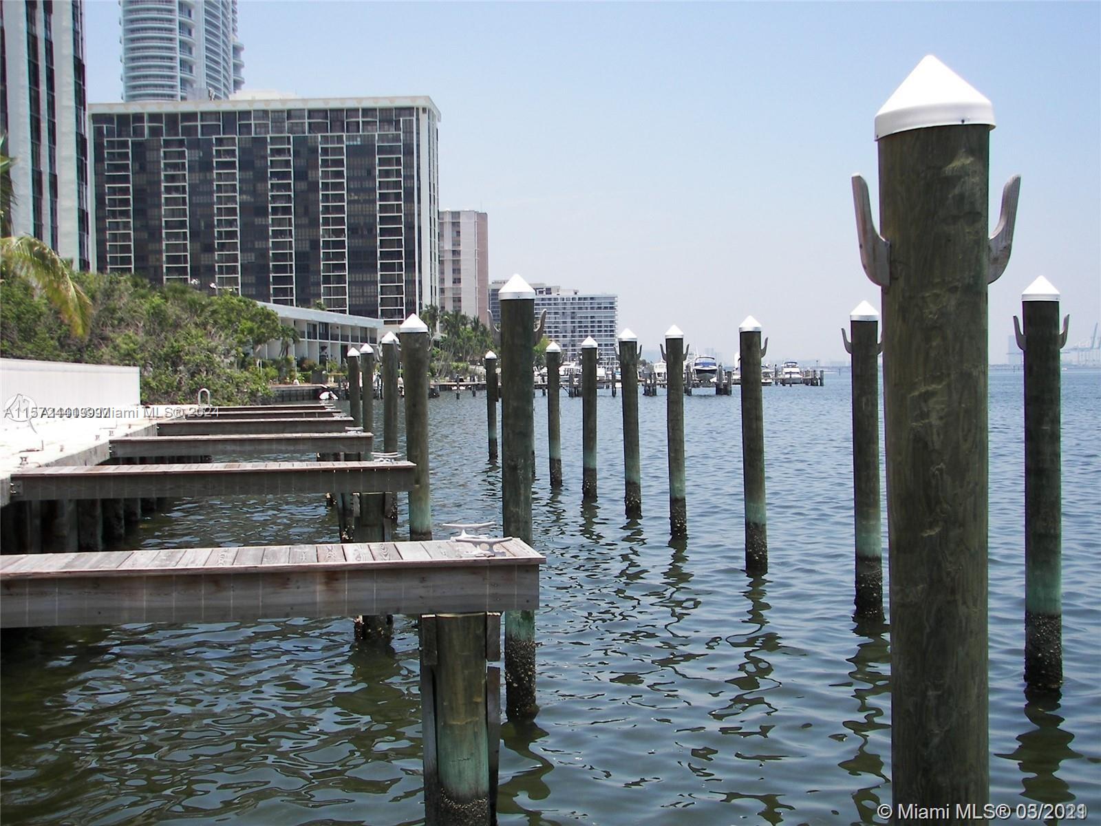 2101 Brickell Ave # 912