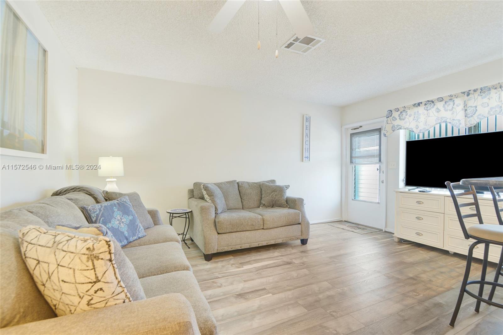 3232 Canal Dr # 19