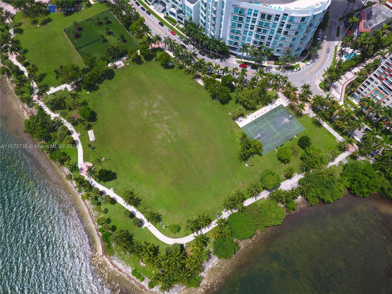 1900 N Bayshore Dr # 4112