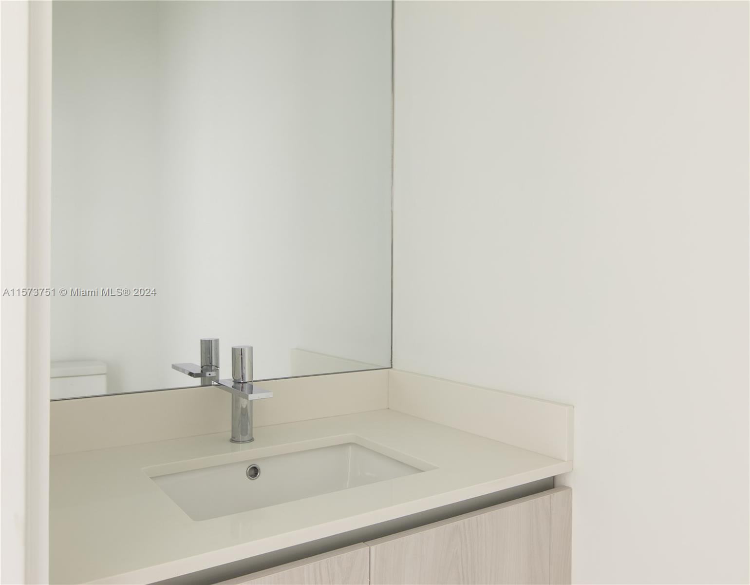 480 NE 31st St Unit: PH5101