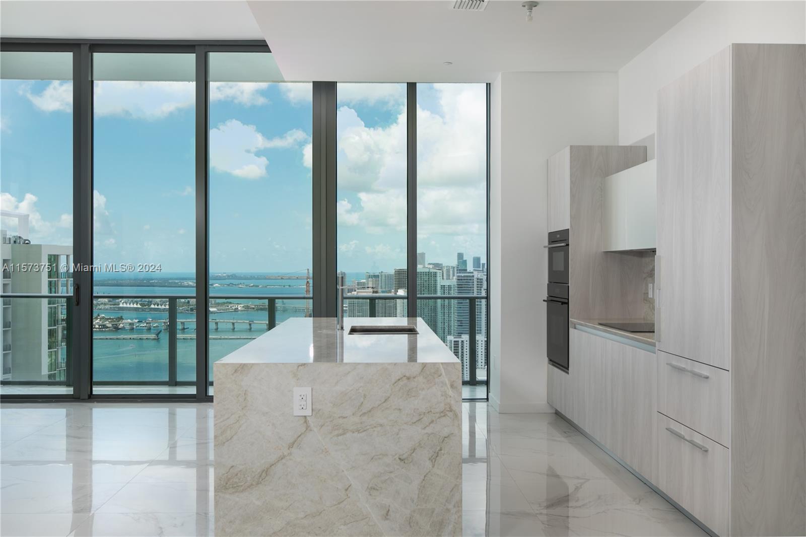 480 NE 31st St Unit: PH5101