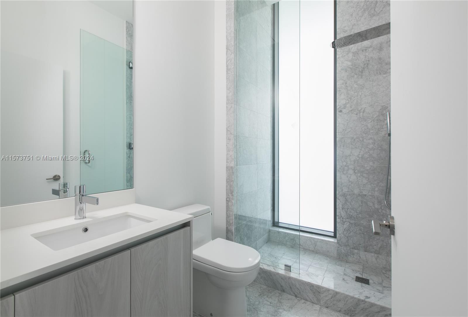 480 NE 31st St Unit: PH5101