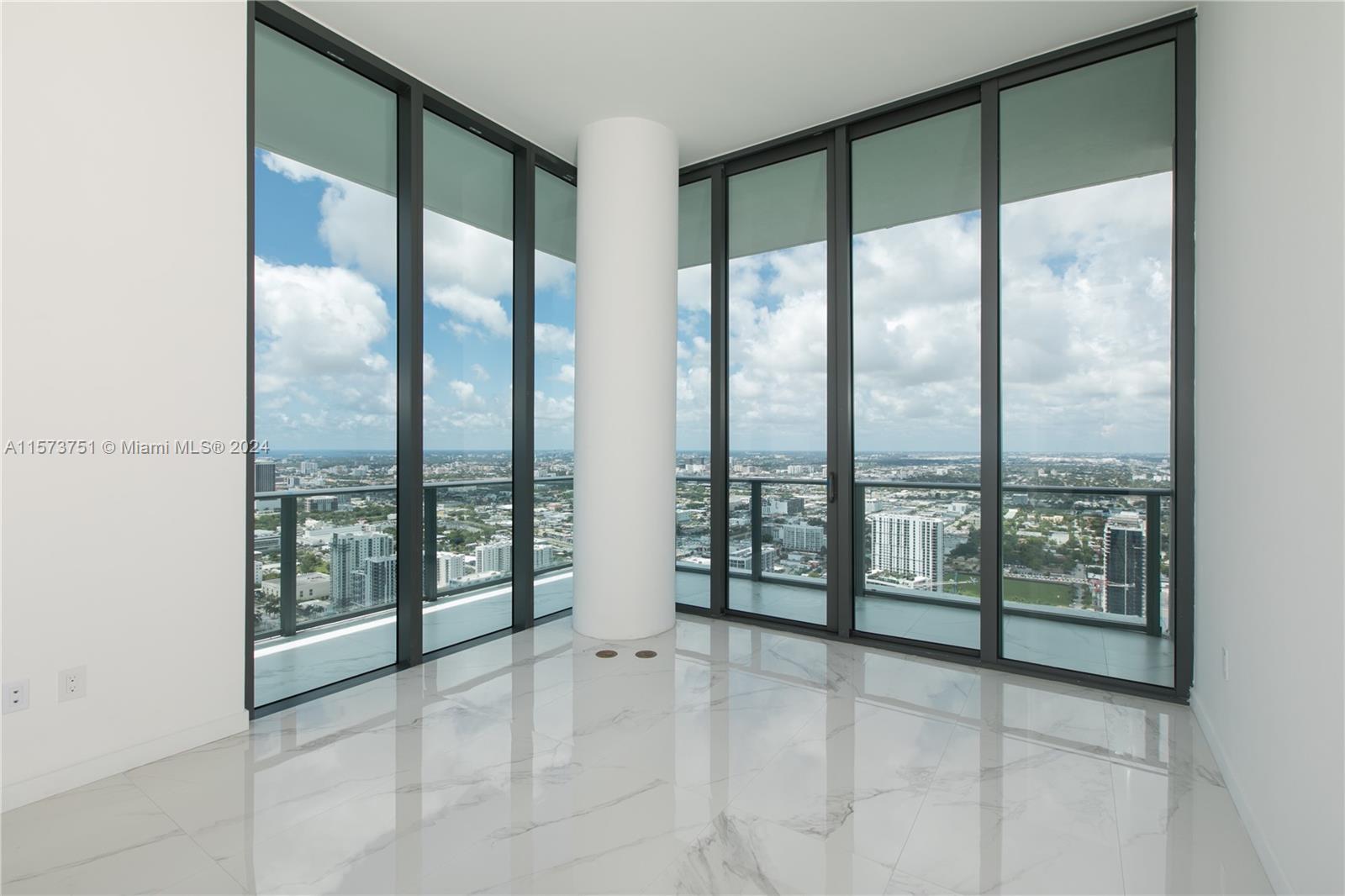 480 NE 31st St Unit: PH5101