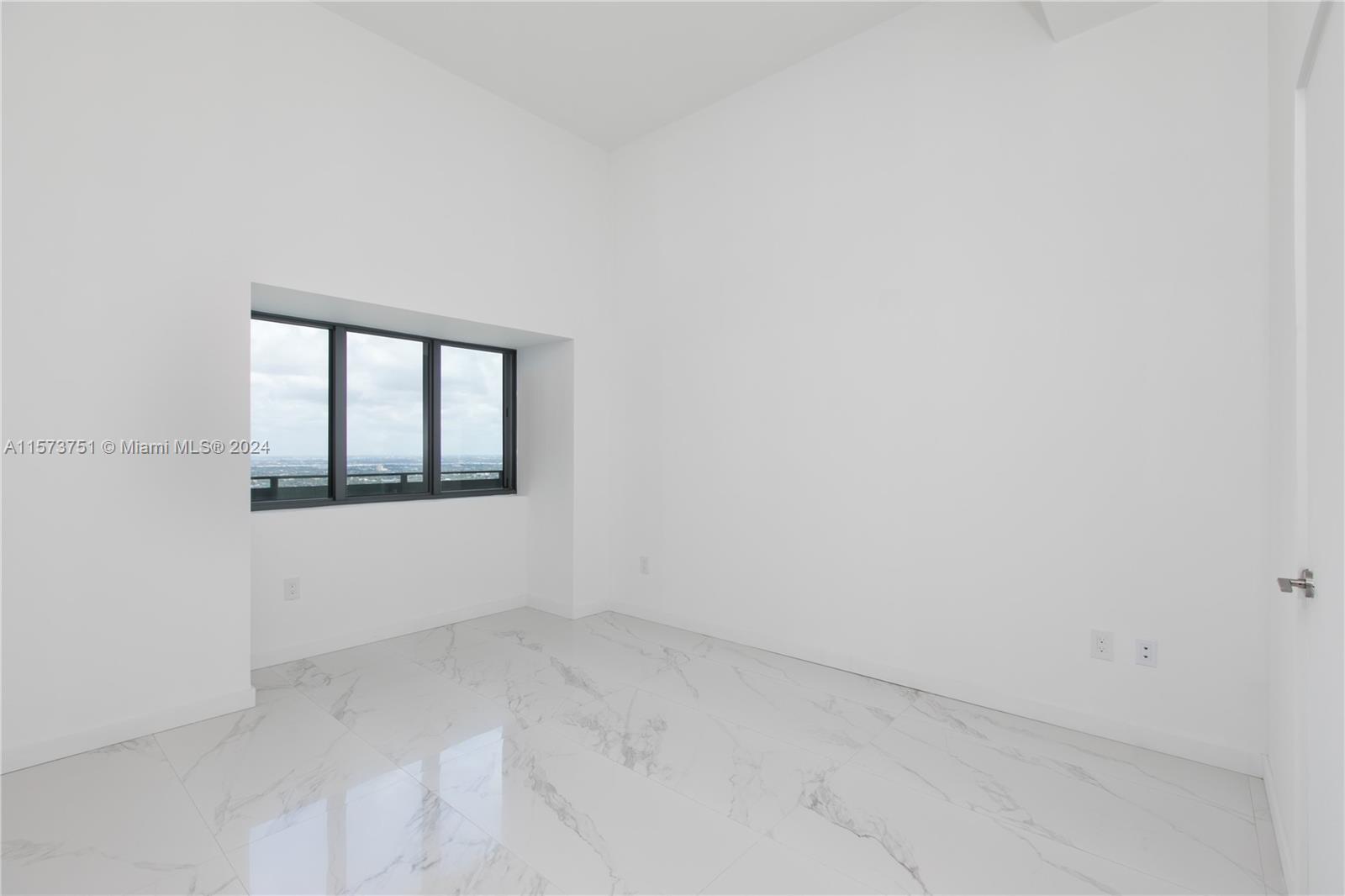 480 NE 31st St Unit: PH5101