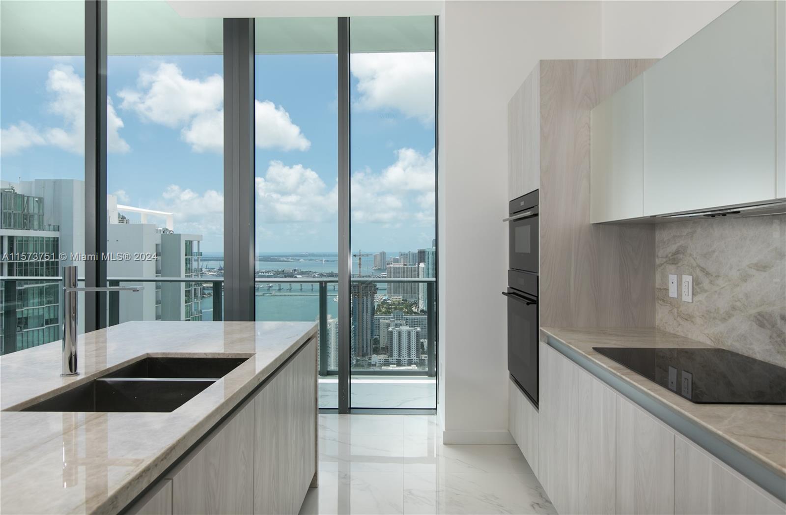 480 NE 31st St Unit: PH5101