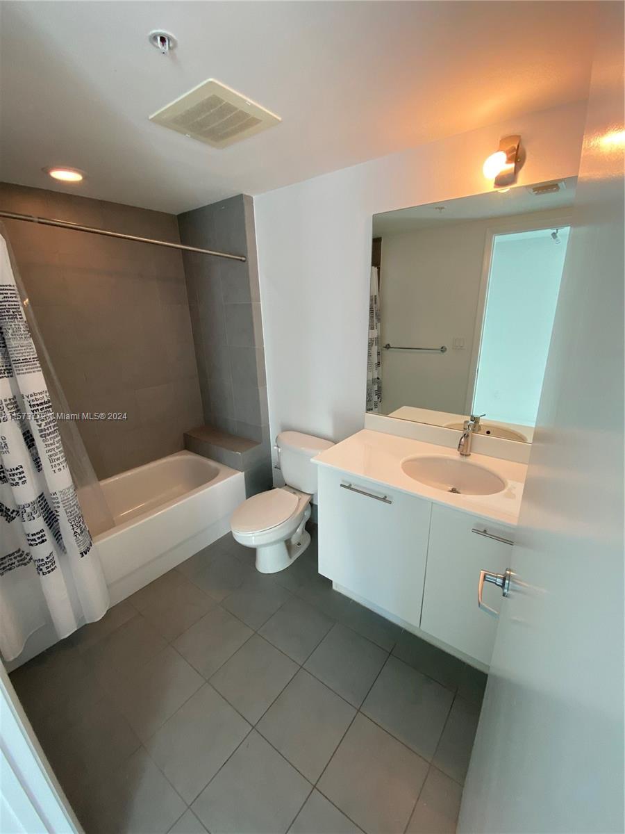 92 SW 3rd St # 3801