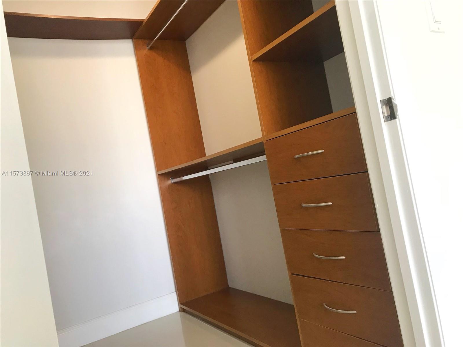 485 Brickell Ave # 2911