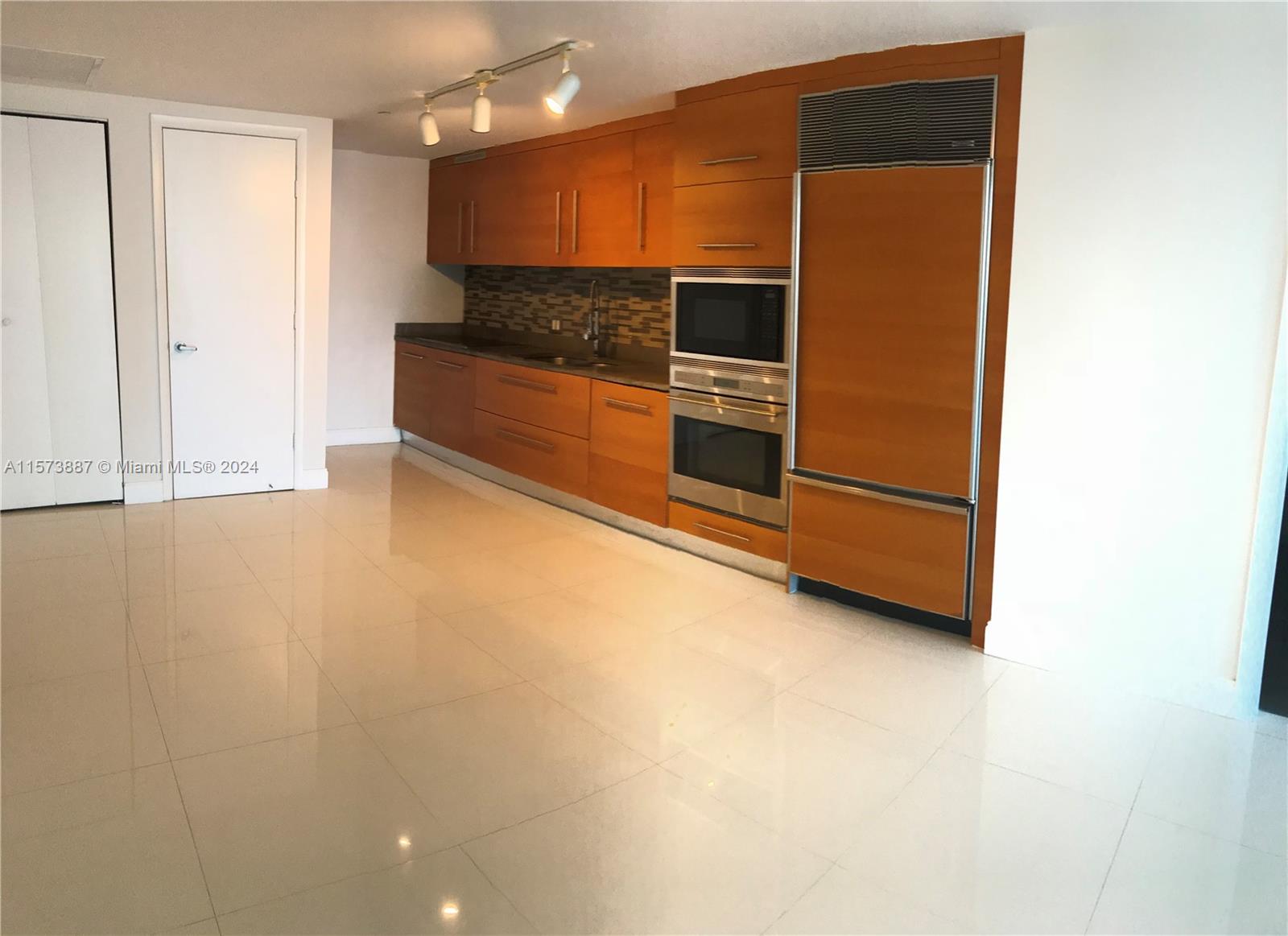 485 Brickell Ave # 2911