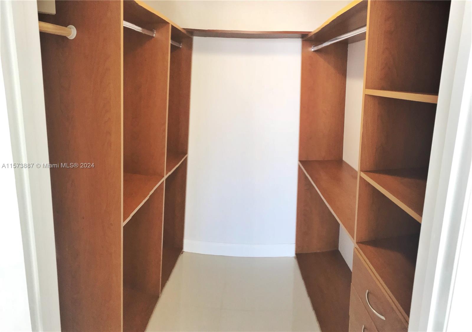 485 Brickell Ave # 2911