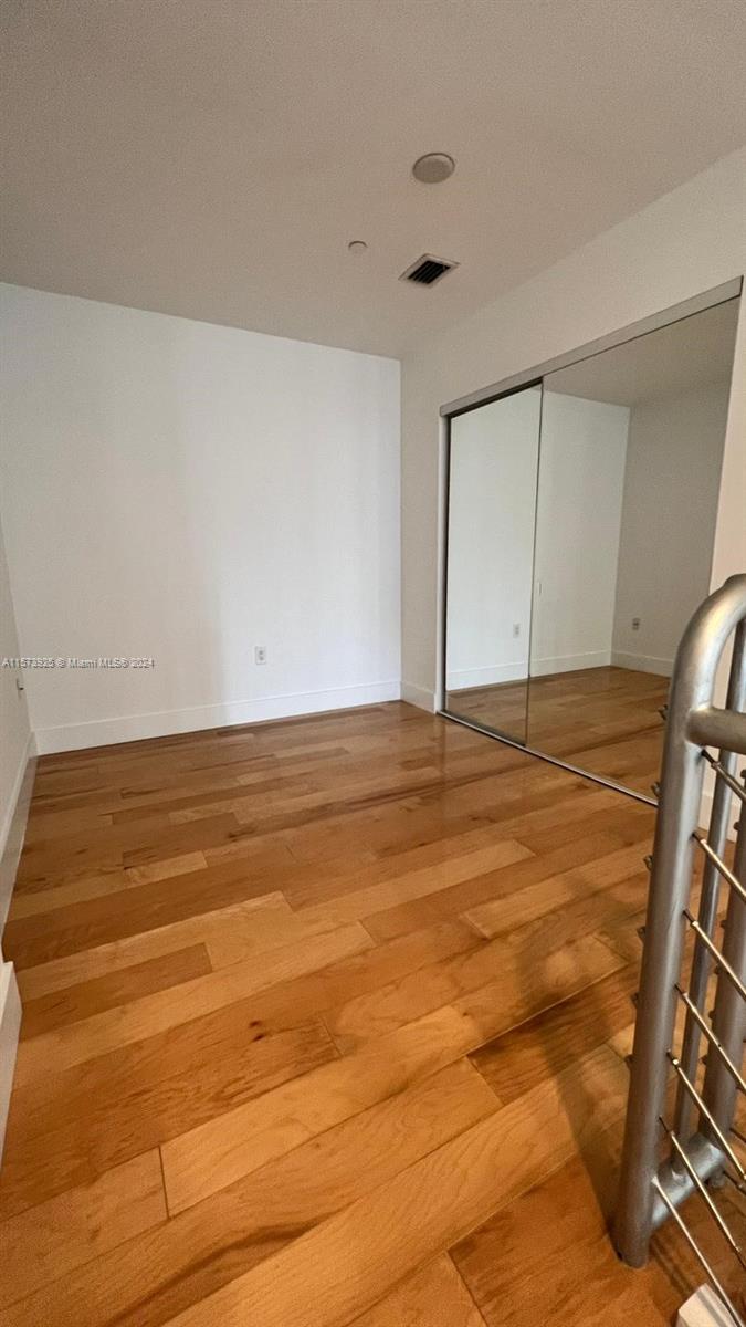 1050 BRICKELL AV # 618