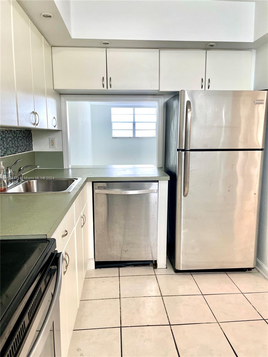 2903 N Miami Beach Blvd # 302