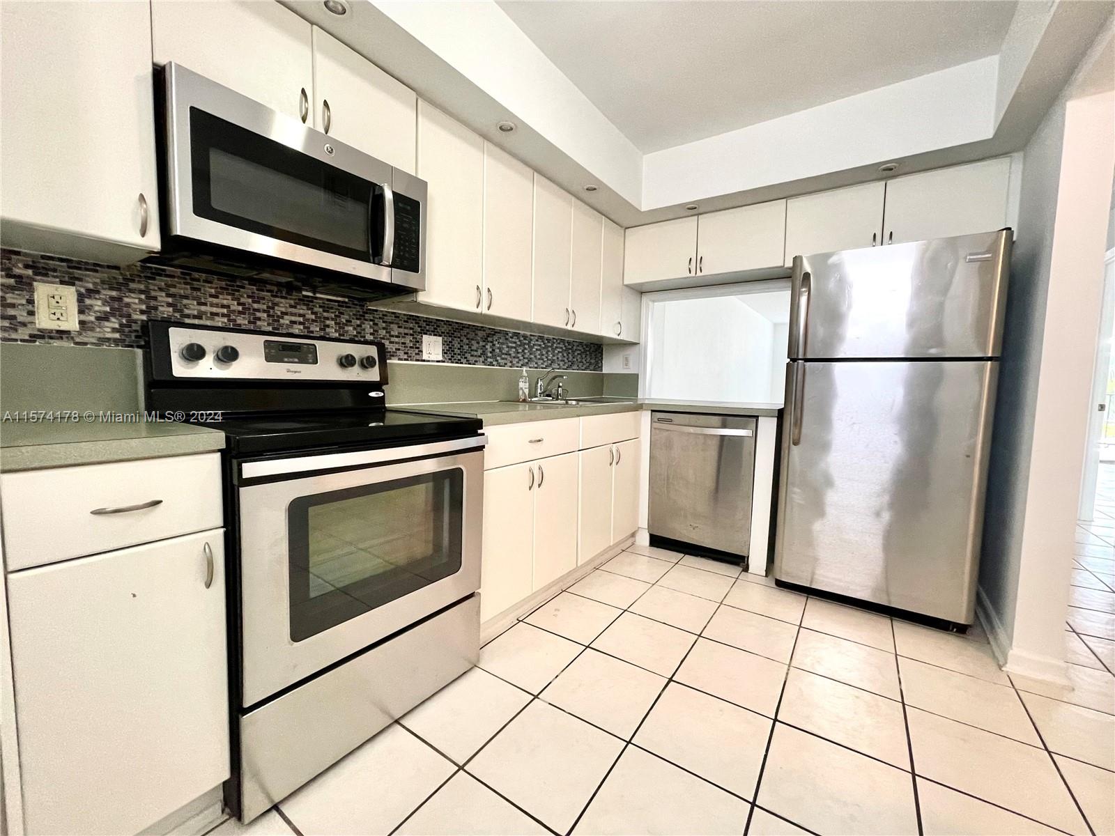 2903 N Miami Beach Blvd # 302