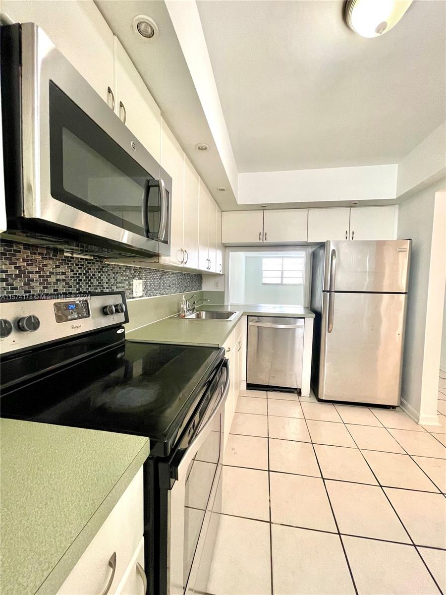 2903 N Miami Beach Blvd # 302