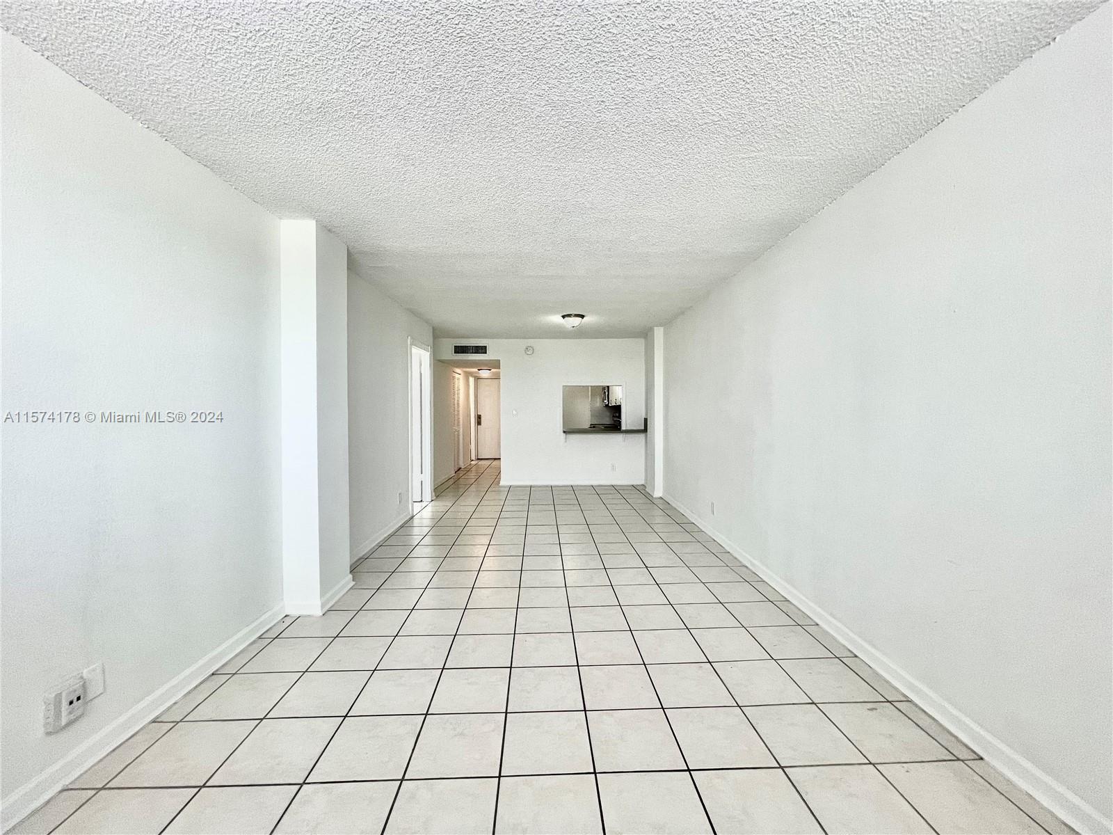 2903 N Miami Beach Blvd # 302