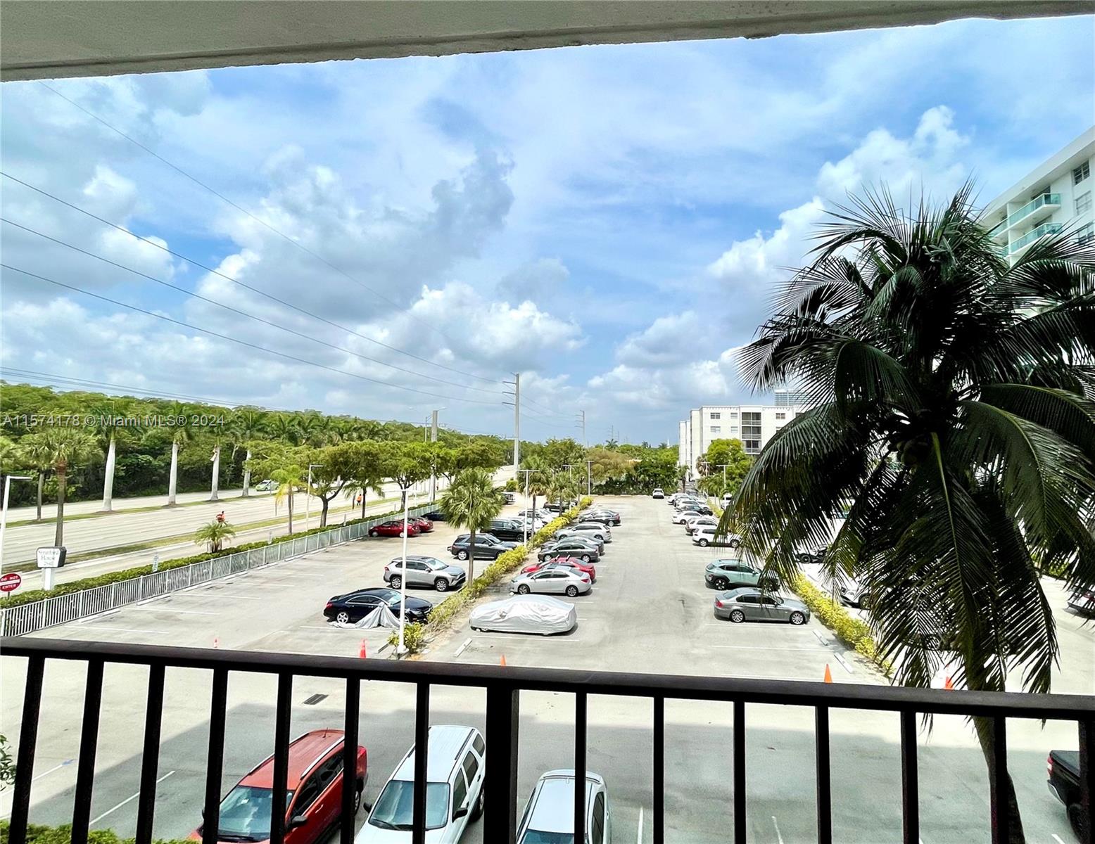 2903 N Miami Beach Blvd # 302