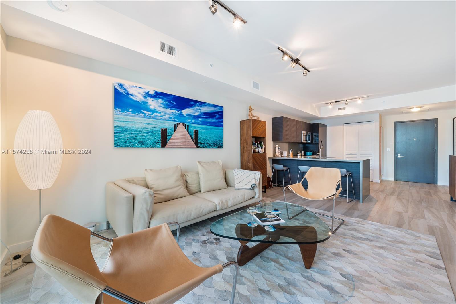 1080 Brickell Ave # 2706