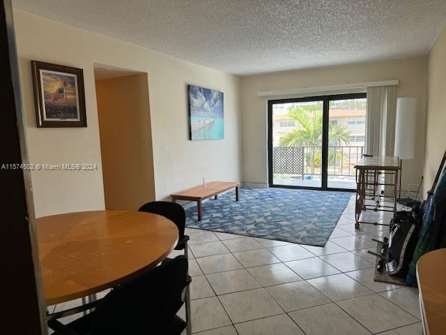 3531 NE 170th St # 302