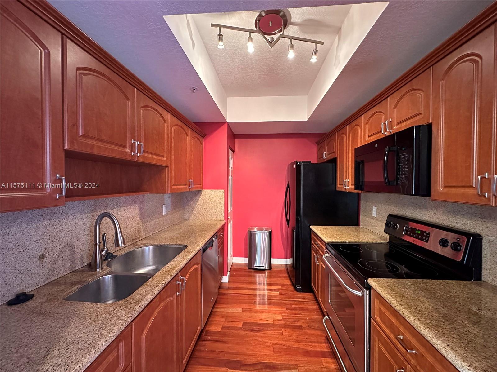 3590 Coral Way # 611