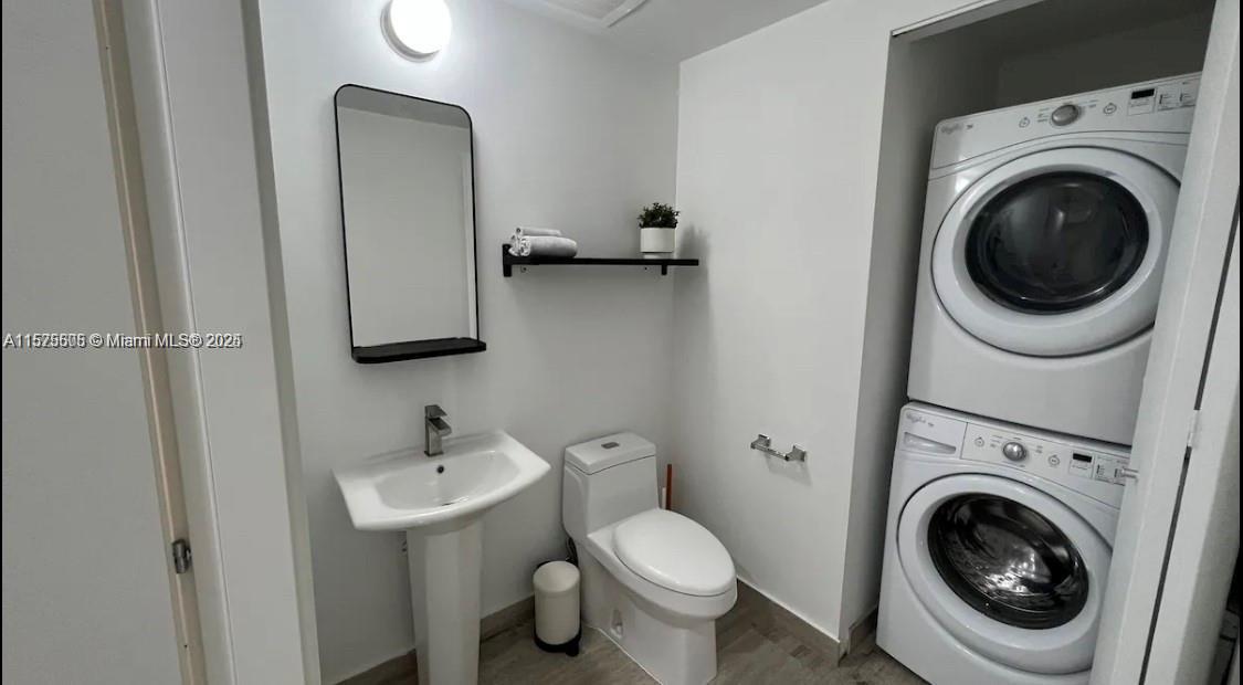 1300 BRICKELL BAY DR # 3400