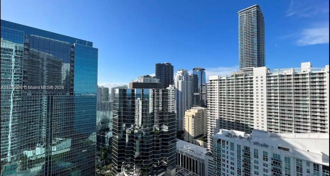 1300 BRICKELL BAY DR # 3400