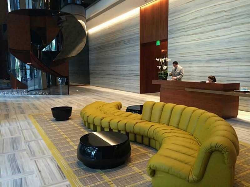 1300 BRICKELL BAY DR # 3400