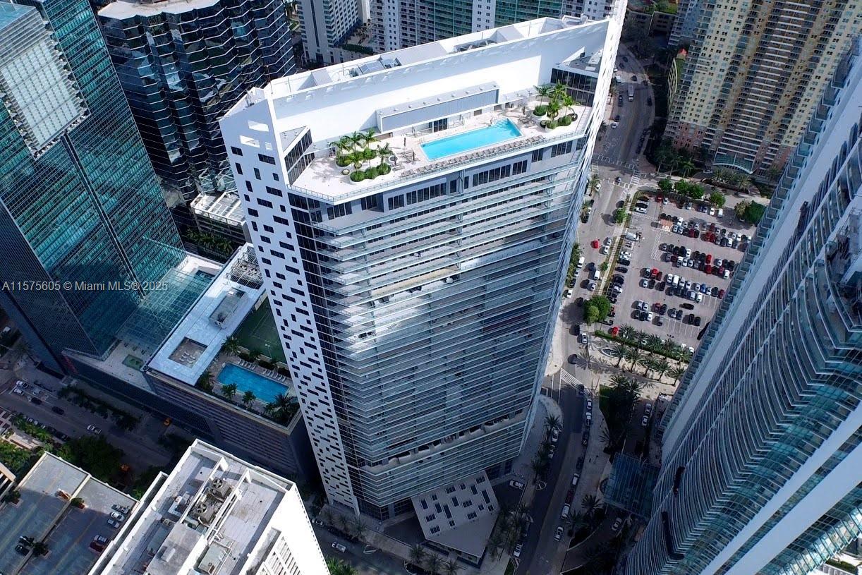 1300 BRICKELL BAY DR # 3400