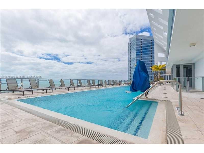 1300 BRICKELL BAY DR # 3400