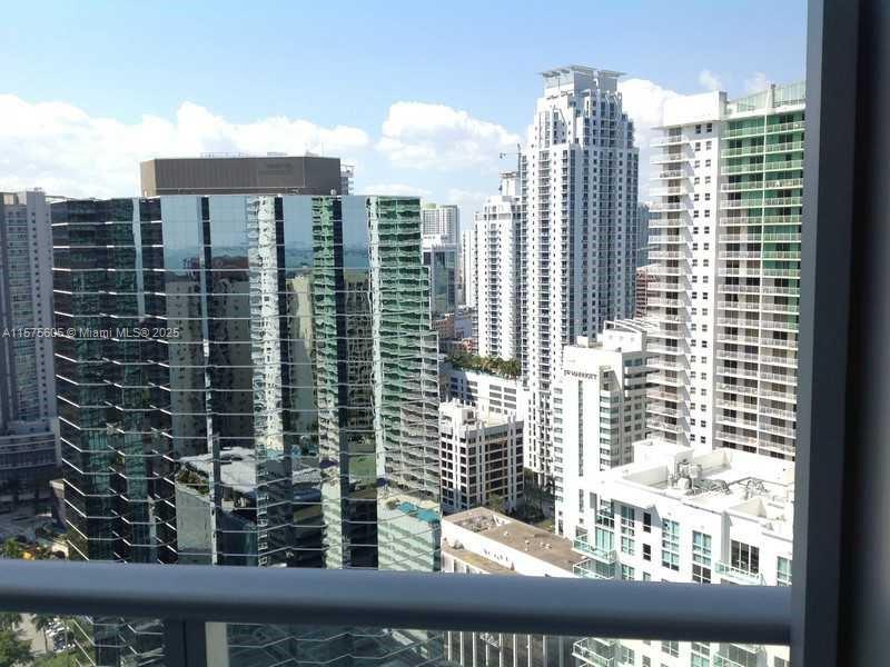 1300 BRICKELL BAY DR # 3400