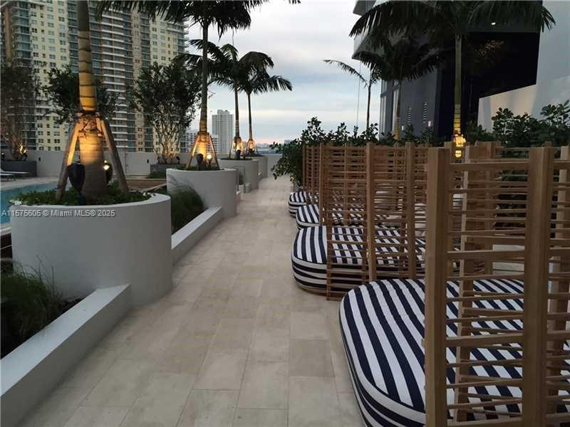 1300 BRICKELL BAY DR # 3400