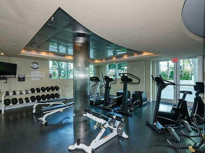 110 Washington Ave # 2518