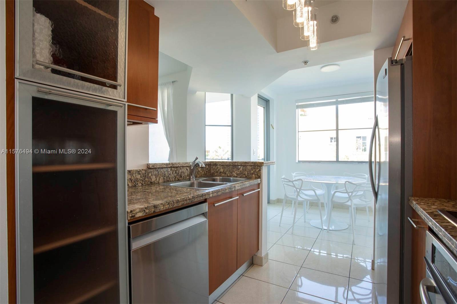 110 Washington Ave # 2518