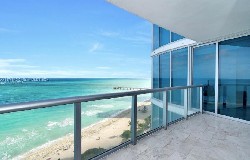 17001 Collins Ave # 1505