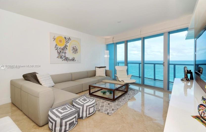17001 Collins Ave # 1505