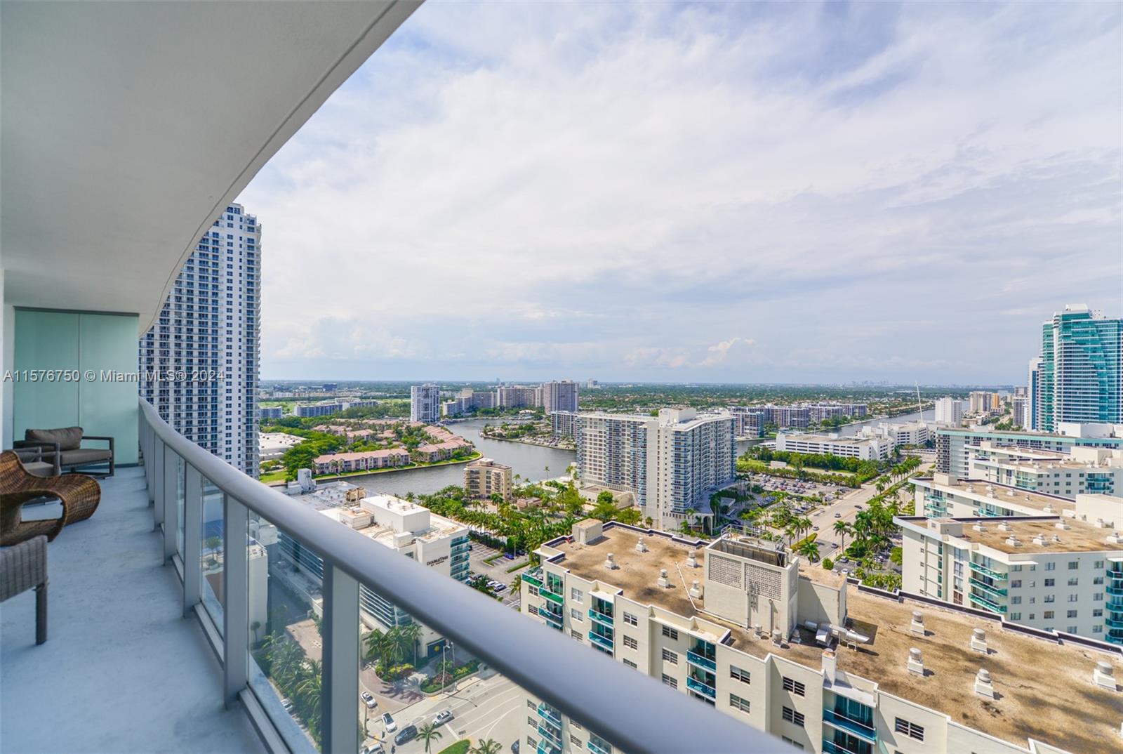4111 S Ocean Dr # 2106