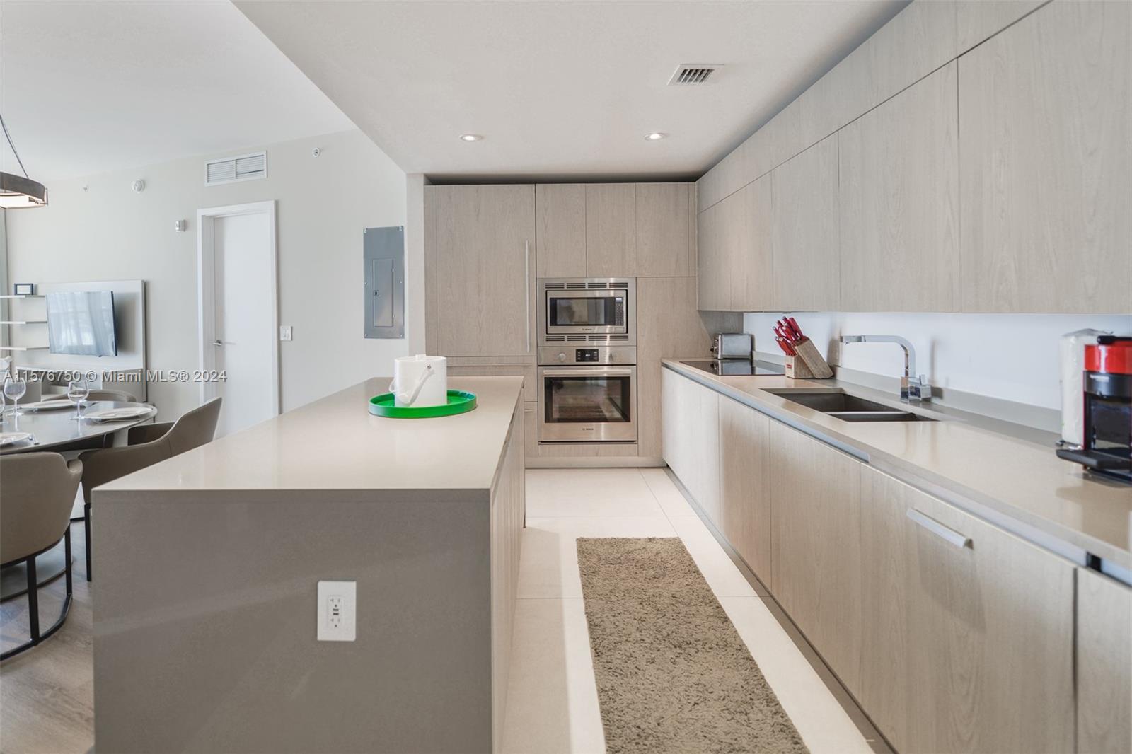 4111 S Ocean Dr # 2106