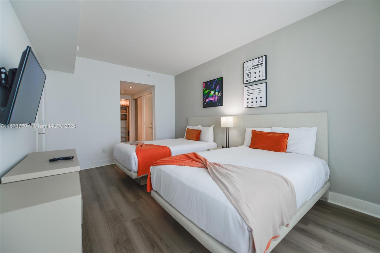 4111 S Ocean Dr # 2106