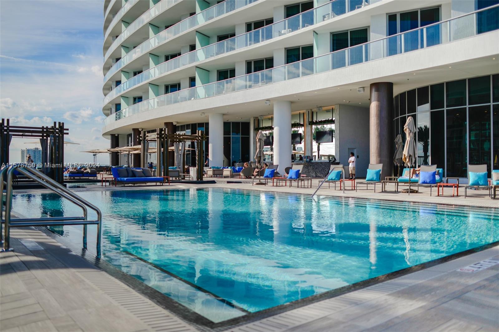 4111 S Ocean Dr # 2106
