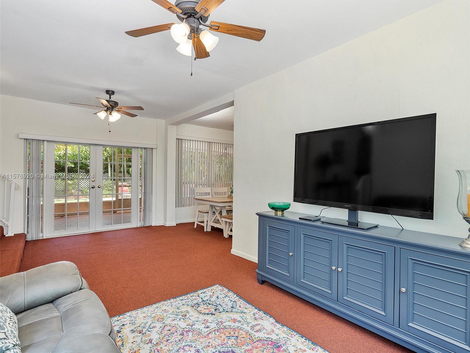 5960 SW 46th Ter