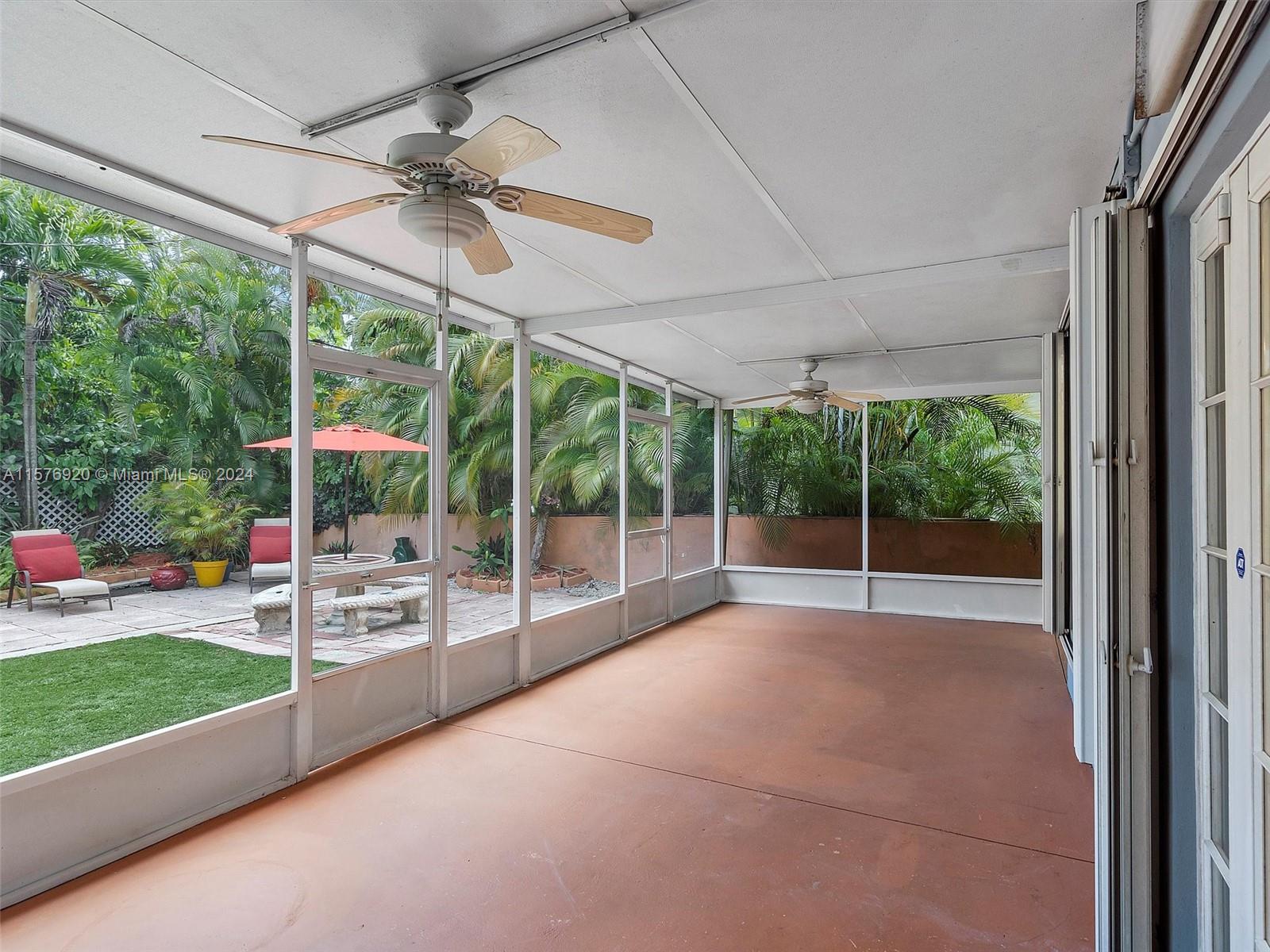 5960 SW 46th Ter