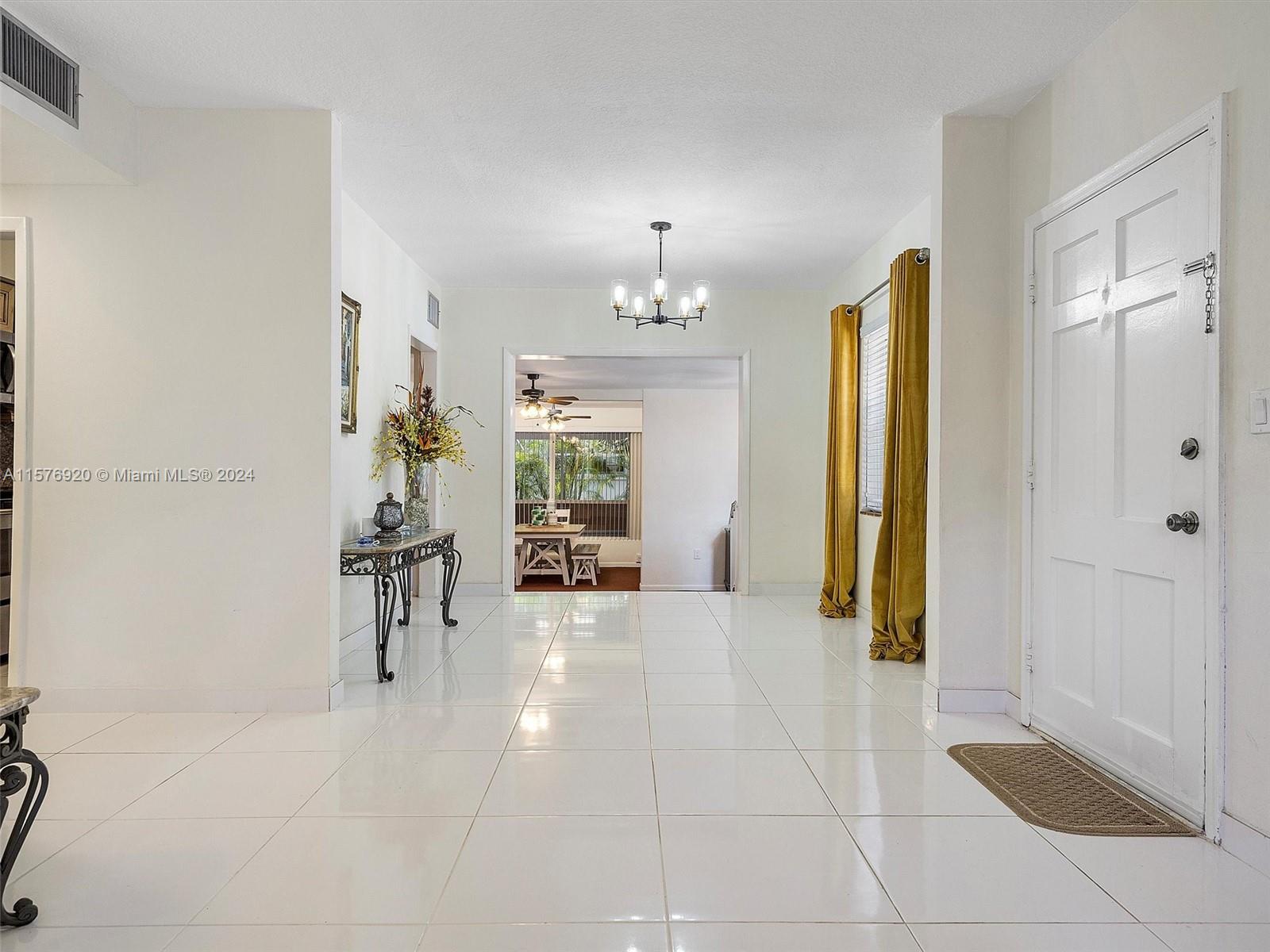 5960 SW 46th Ter