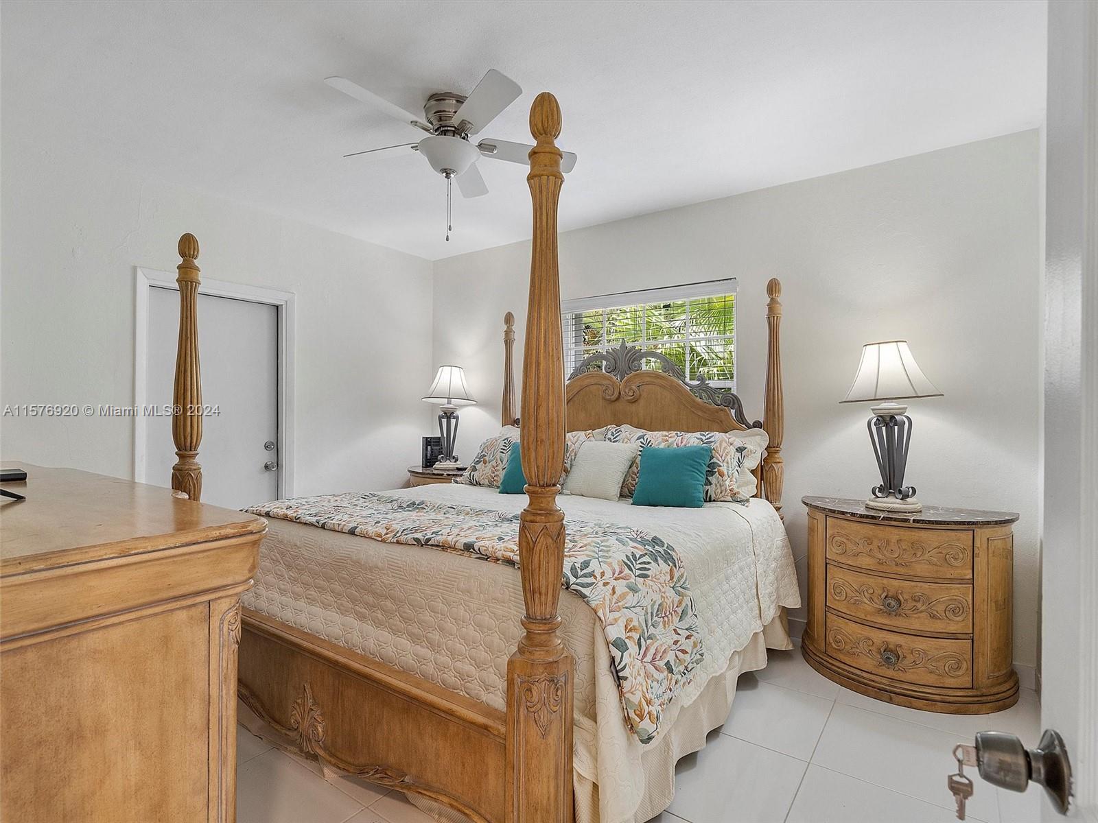 5960 SW 46th Ter
