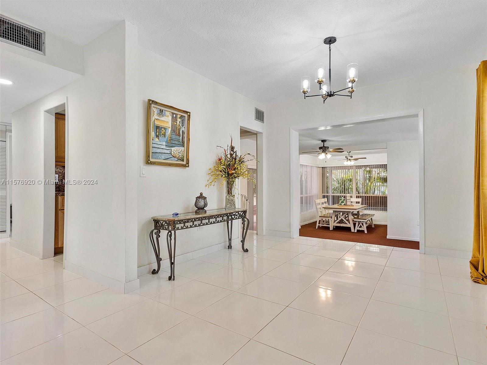 5960 SW 46th Ter