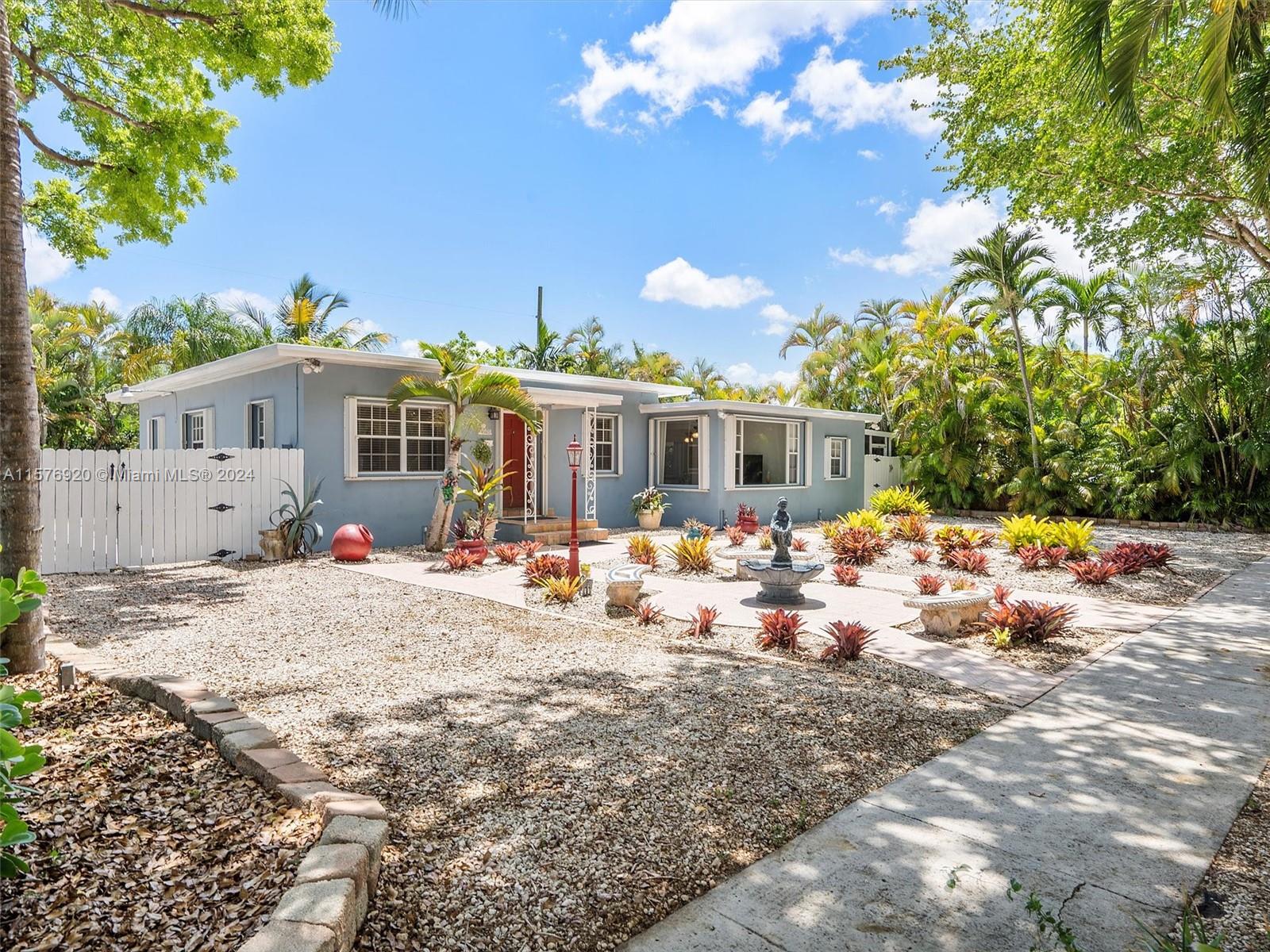 5960 SW 46th Ter