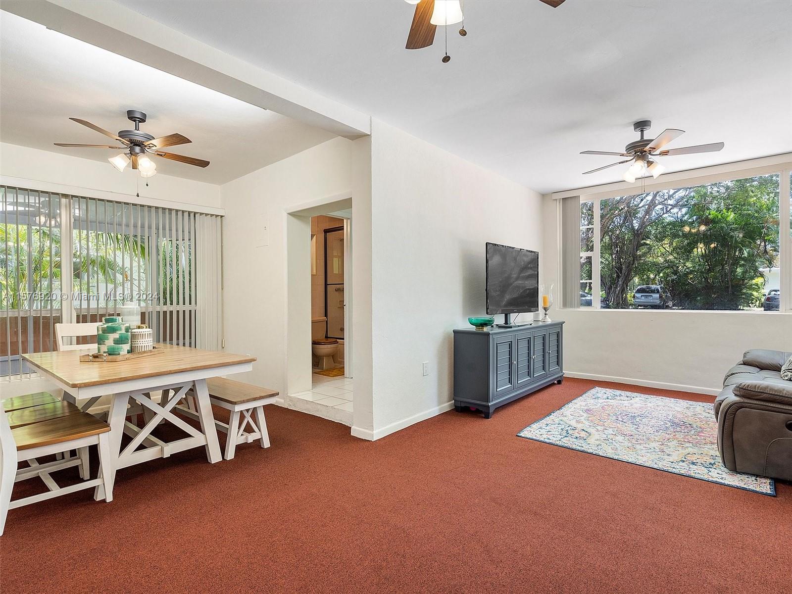5960 SW 46th Ter
