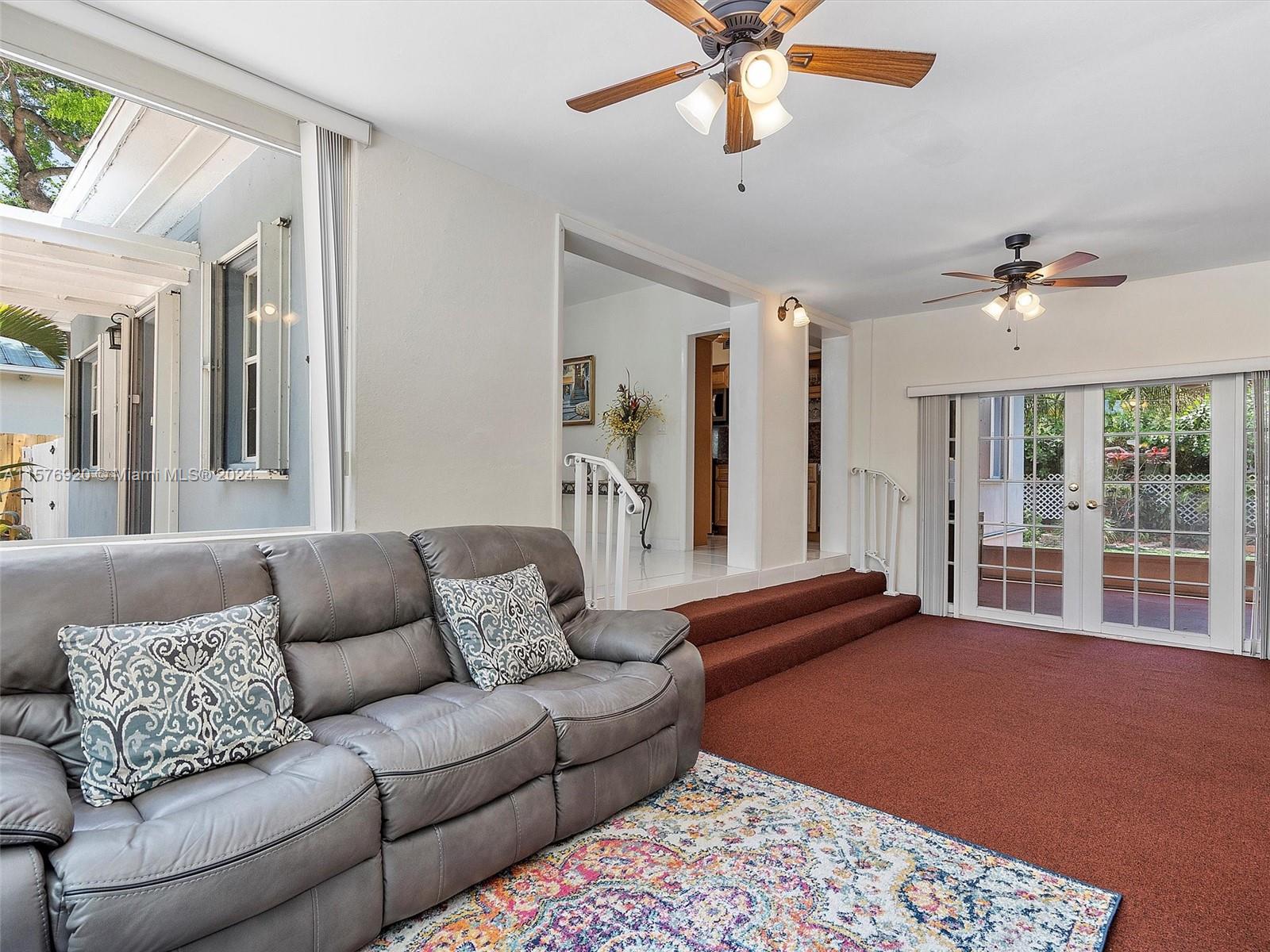 5960 SW 46th Ter
