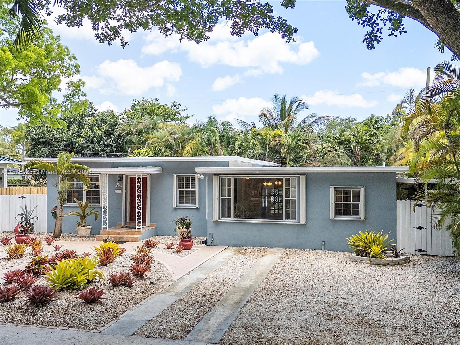 5960 SW 46th Ter