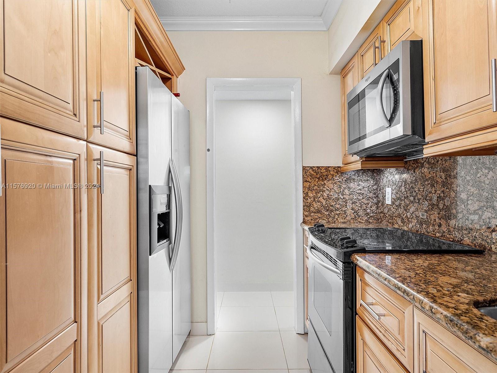 5960 SW 46th Ter