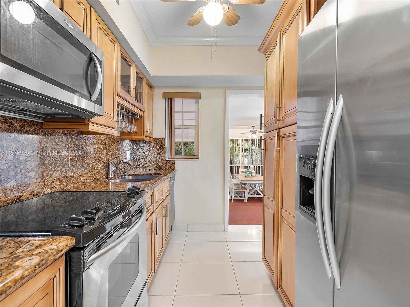 5960 SW 46th Ter